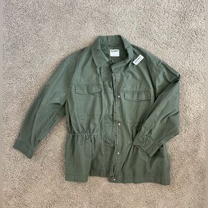Military green light jacket